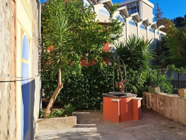 appartamento in affitto a Chiavari in zona Entella