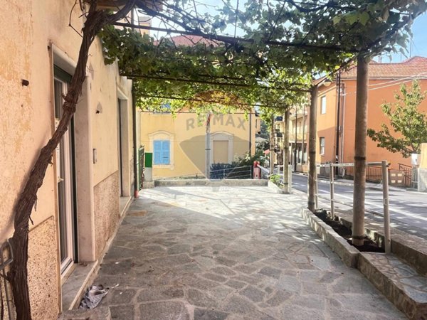 appartamento in affitto a Cogoleto in zona Sciarborasca