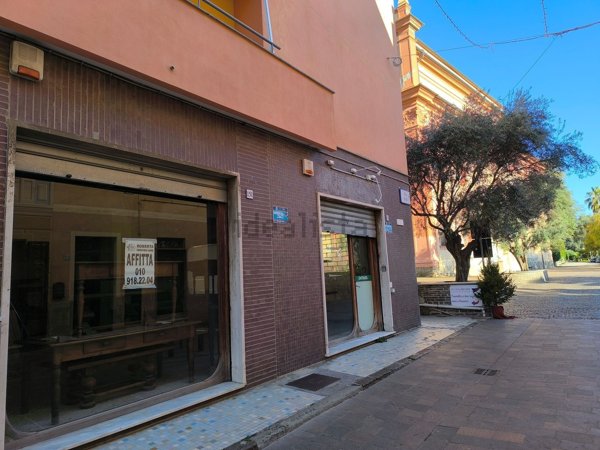 locale commerciale in affitto a Cogoleto