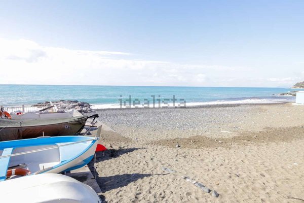 appartamento in affitto a Cogoleto