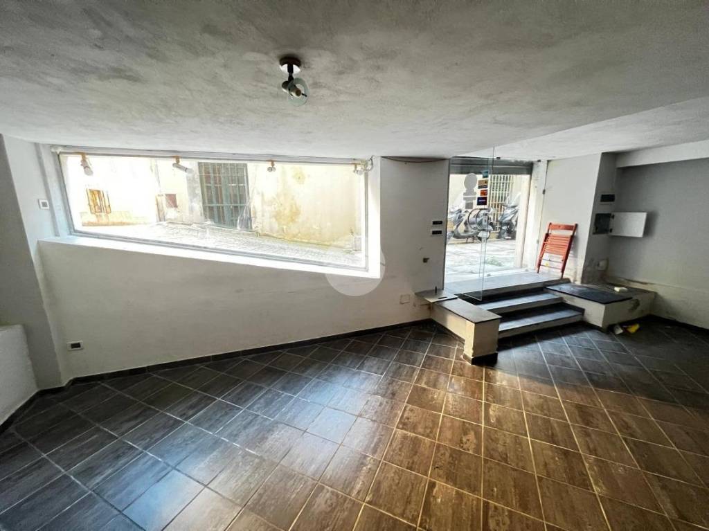 negozio in affitto a Cogoleto