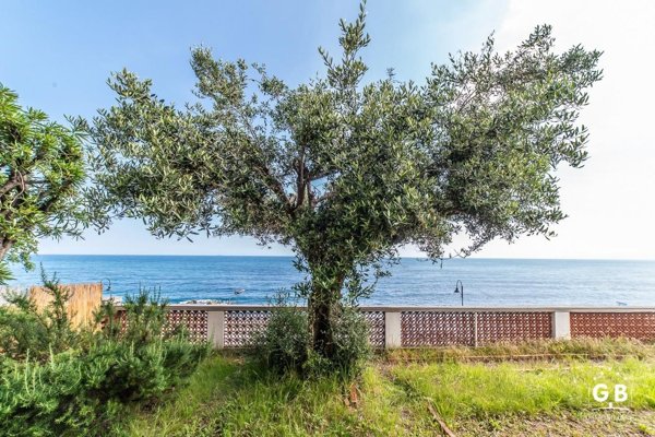 appartamento in affitto a Cogoleto