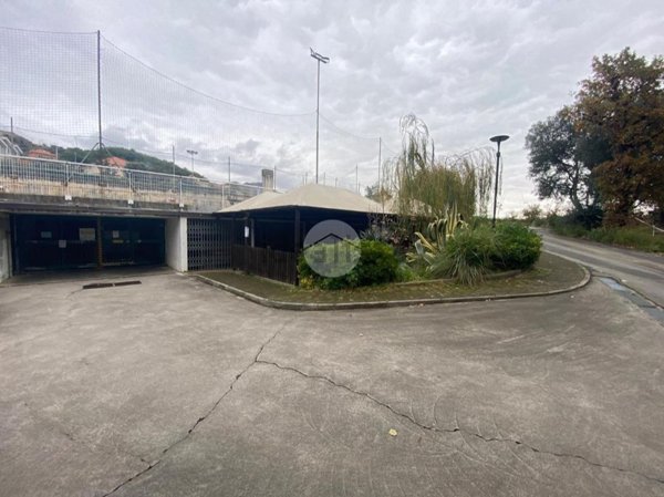 locale commerciale in affitto a Cogoleto