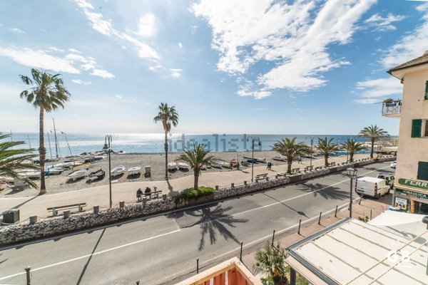 appartamento in affitto a Cogoleto