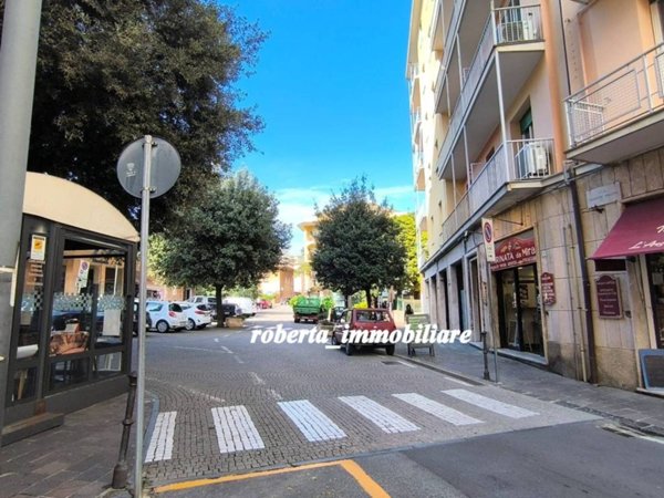 locale commerciale in affitto a Cogoleto