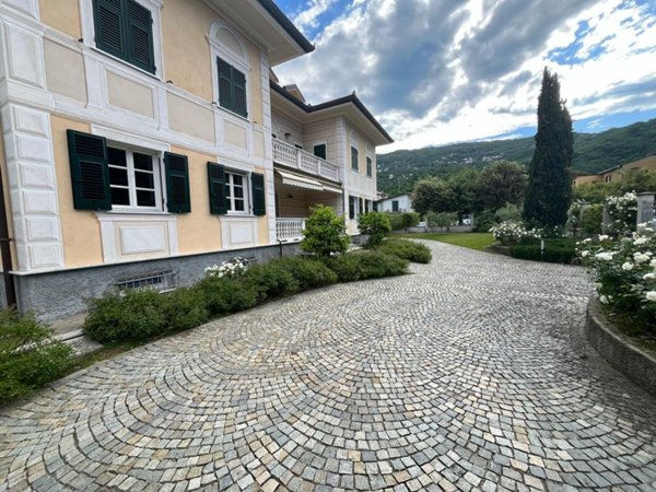 negozio in affitto a Cogorno