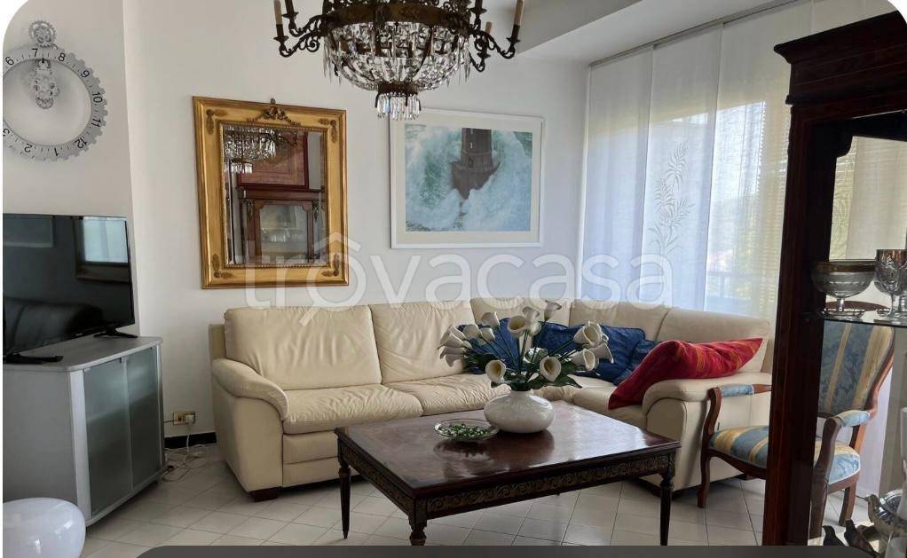 appartamento in affitto a Cogorno in zona San Salvatore