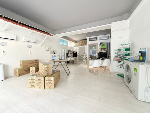 locale commerciale in affitto a Cogorno in zona San Salvatore