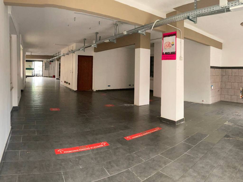 negozio in affitto a Cogorno in zona San Salvatore