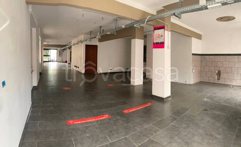 negozio in affitto a Cogorno in zona San Salvatore