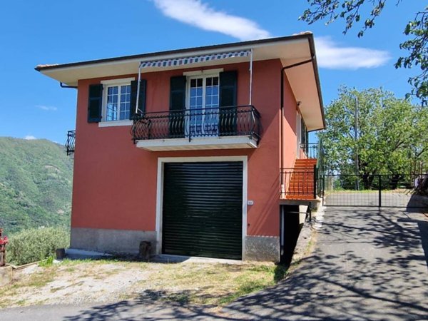 appartamento in affitto a Cogorno in zona Monticelli