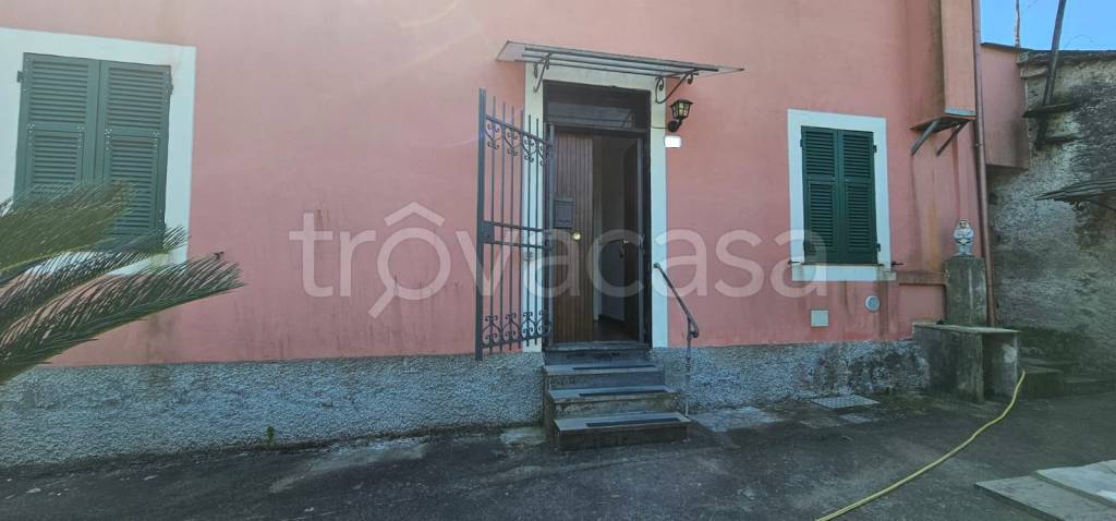 appartamento in affitto a Cogorno