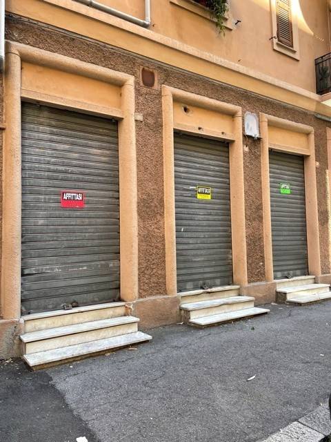 negozio in affitto a Genova in zona Bolzaneto