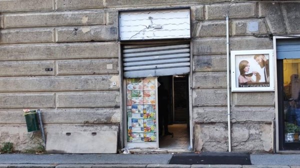 locale commerciale in affitto a Genova in zona Rivarolo