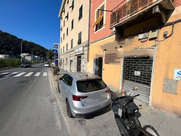 negozio in affitto a Genova in zona Molassana