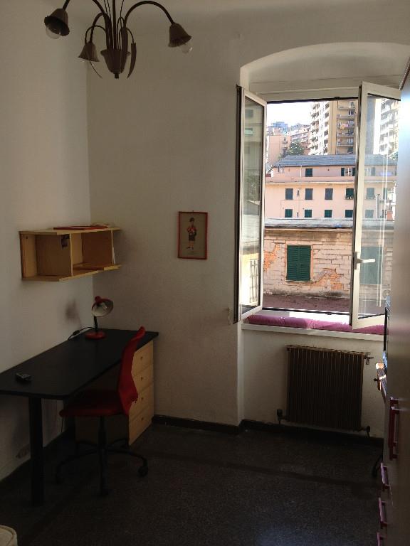 camera singola in affitto a Genova in zona Marassi