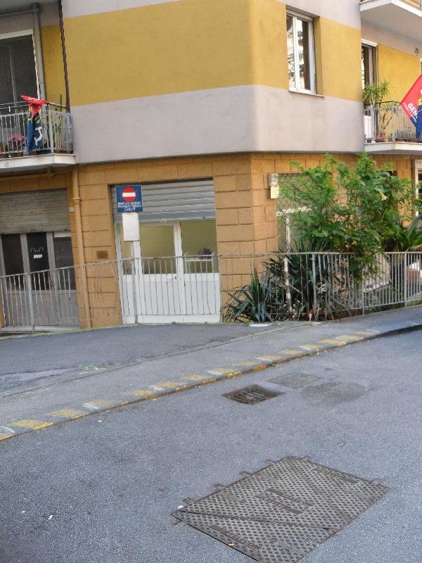 ufficio in affitto a Genova in zona Sampierdarena