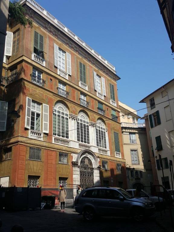 monolocale in vendita a Genova in zona Sottoripa / Maddalena / Molo