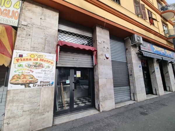 negozio in affitto a Genova in zona Marassi
