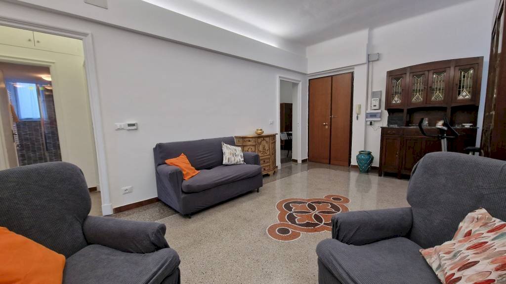 camera singola in affitto a Genova in zona Sottoripa / Maddalena / Molo