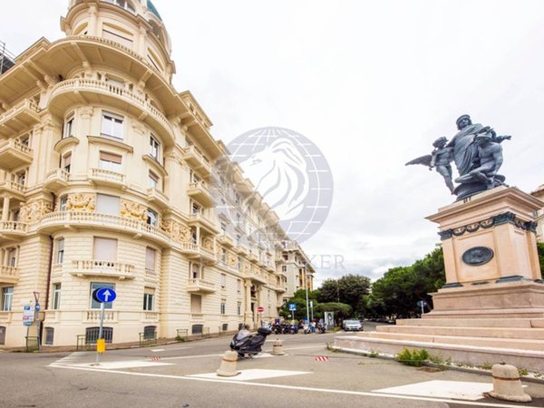 ufficio in affitto a Genova in zona Carignano