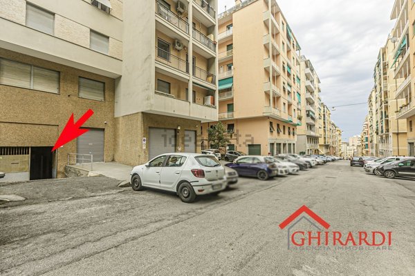 ufficio in affitto a Genova in zona Sestri Ponente