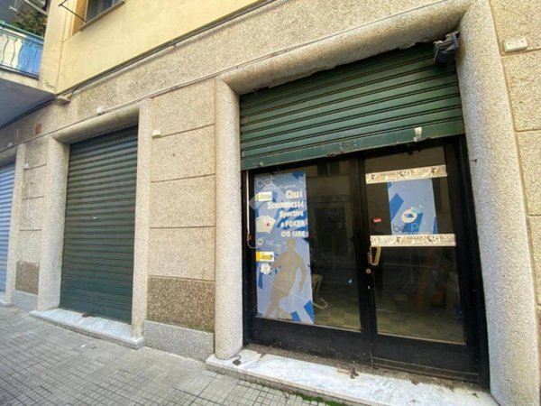 negozio in affitto a Genova in zona Struppa