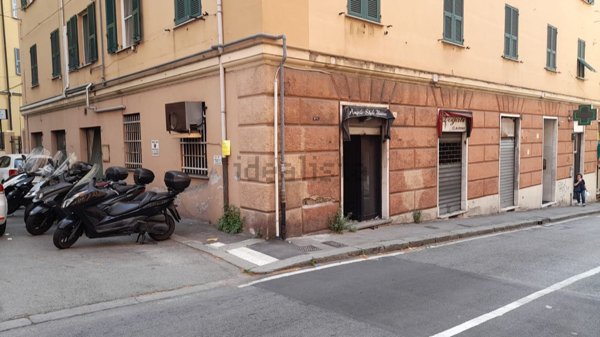 ufficio in affitto a Genova in zona Lagaccio / Granarolo