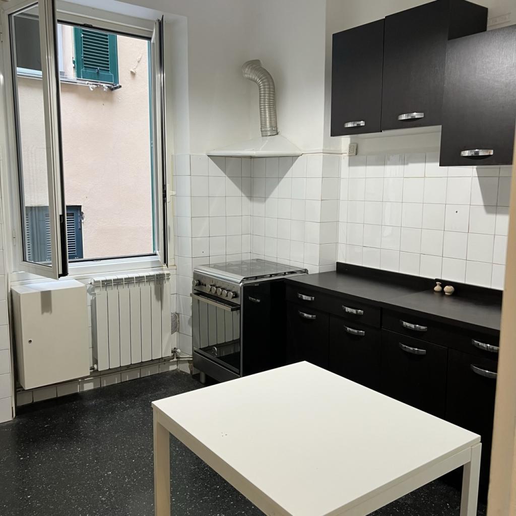appartamento in affitto a Genova in zona Sottoripa / Maddalena / Molo