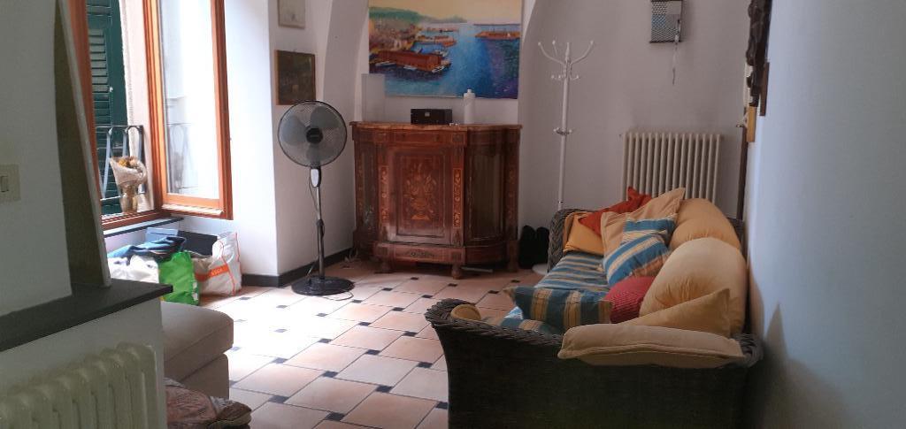 appartamento in affitto a Genova in zona Sottoripa / Maddalena / Molo