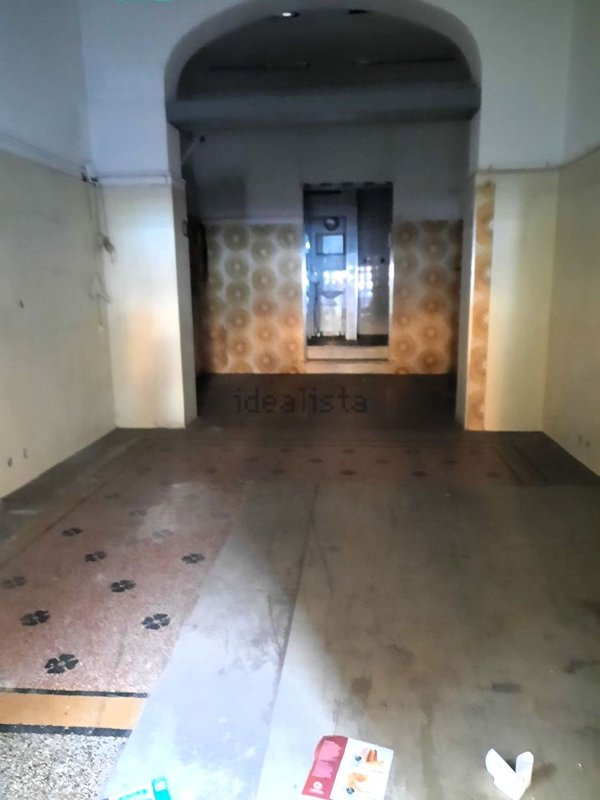 negozio in affitto a Genova in zona Foce