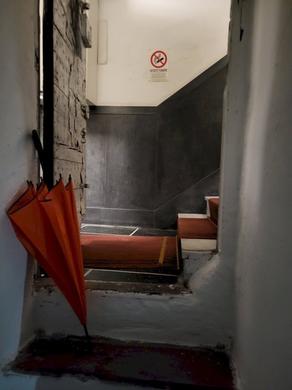 locale di sgombero in affitto a Genova in zona Centro Storico