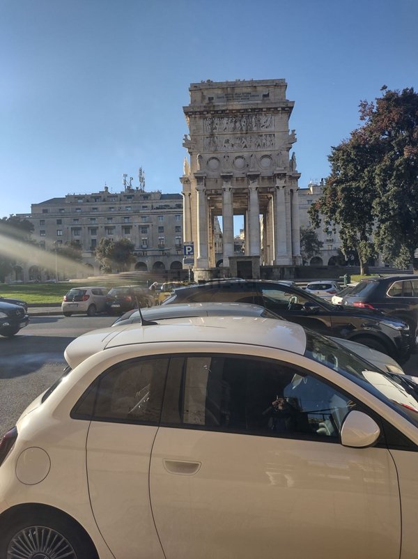 negozio in affitto a Genova in zona Foce