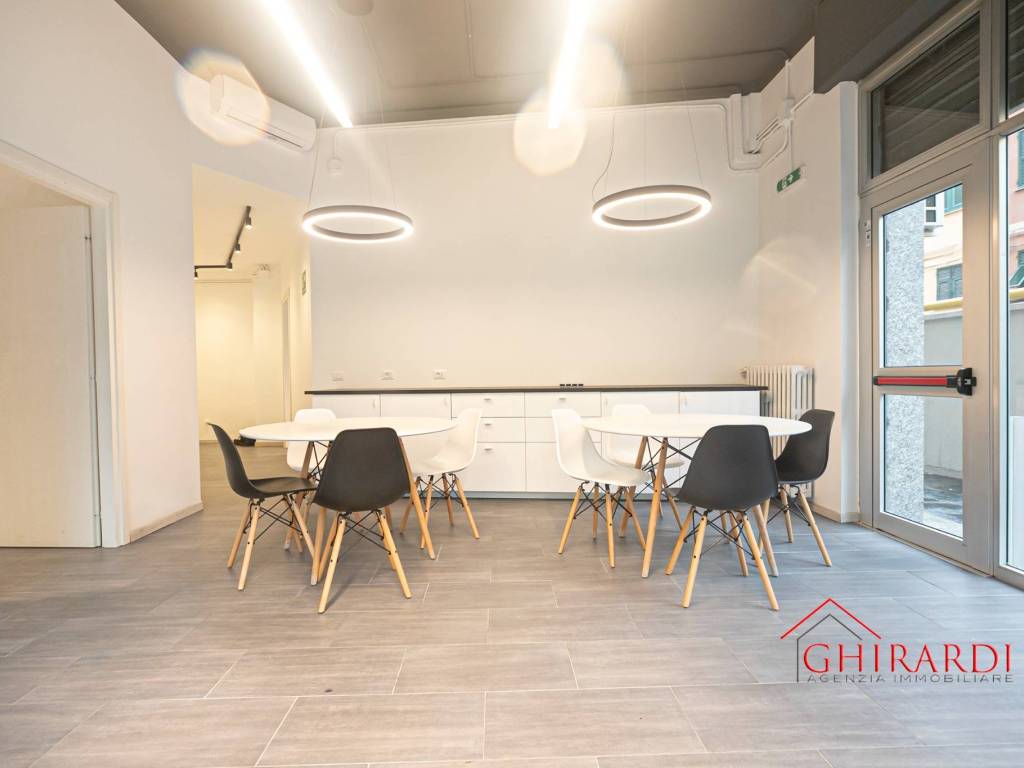 ufficio in affitto a Genova in zona Sestri Ponente