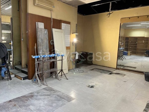 trivano in affitto a Genova in zona Bolzaneto