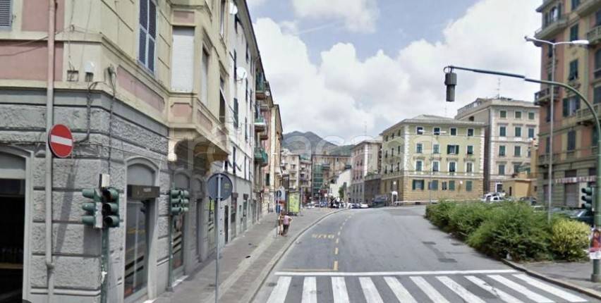 trivano in affitto a Genova in zona Sestri Ponente