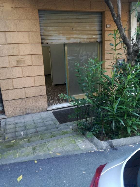 ufficio in affitto a Genova in zona Sampierdarena