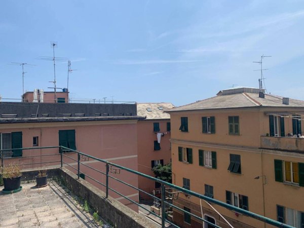 negozio in affitto a Genova