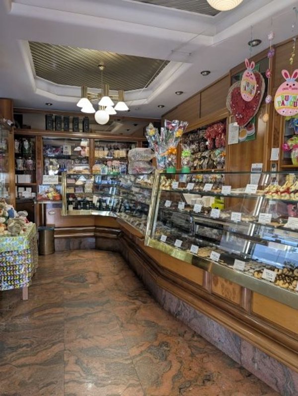 negozio in affitto a Genova in zona San Fruttuoso