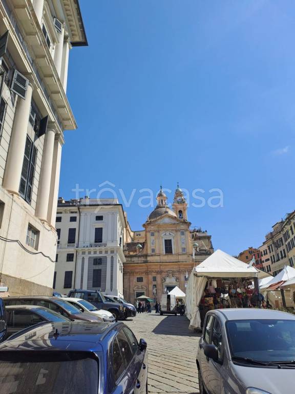 ufficio in affitto a Genova in zona Sottoripa / Maddalena / Molo