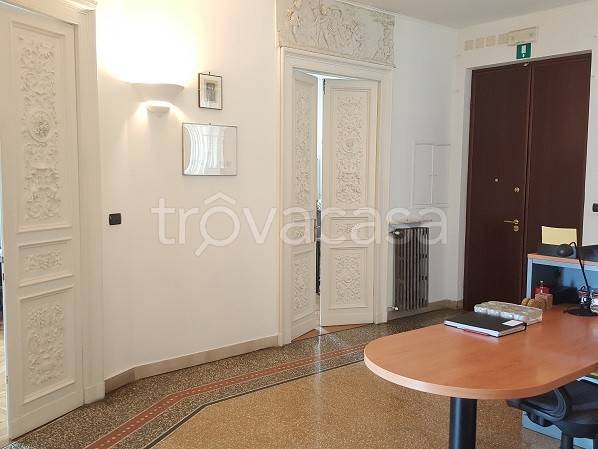 ufficio in affitto a Genova in zona Carignano