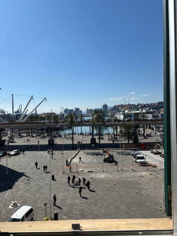 appartamento in affitto a Genova in zona Sottoripa / Maddalena / Molo