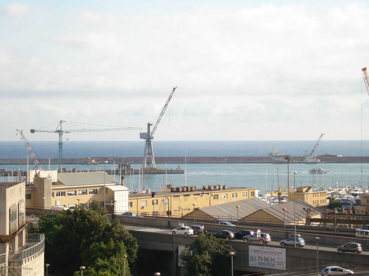 appartamento in affitto a Genova in zona Carignano
