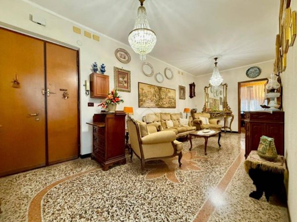 appartamento in affitto a Genova