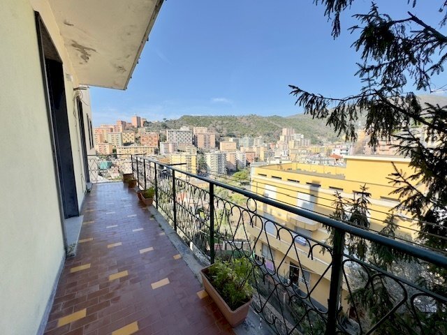 appartamento in affitto a Genova in zona Apparizione