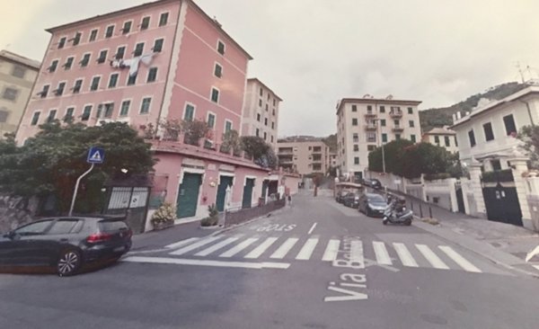 locale di sgombero in affitto a Genova in zona Quinto al Mare