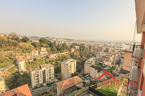 appartamento in affitto a Genova in zona Sestri Ponente