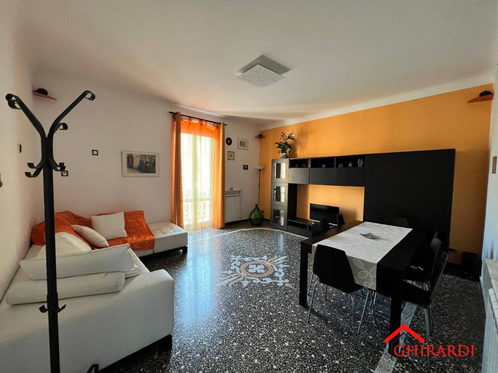appartamento in affitto a Genova in zona Sestri Ponente