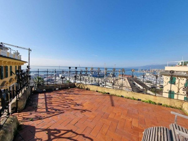 appartamento in affitto a Genova in zona Carignano