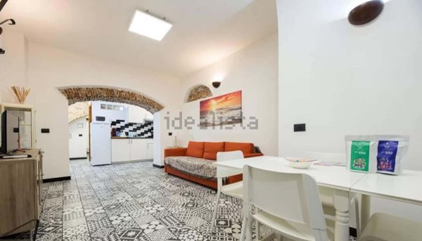 appartamento in affitto a Genova in zona Sottoripa / Maddalena / Molo